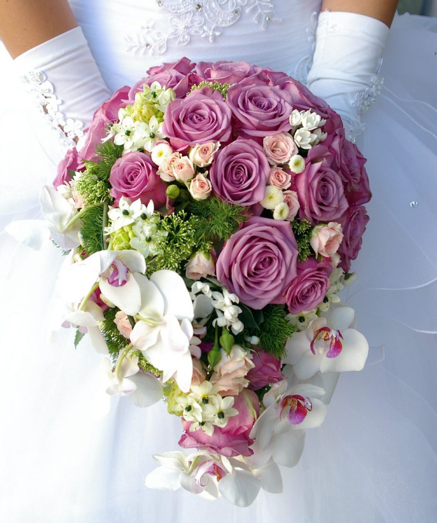 ピンクウェディングブーケ